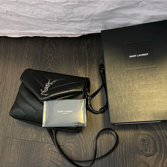 YSL Toy Lou Lou monogram leather crossbody bag - Picture 4 of 6